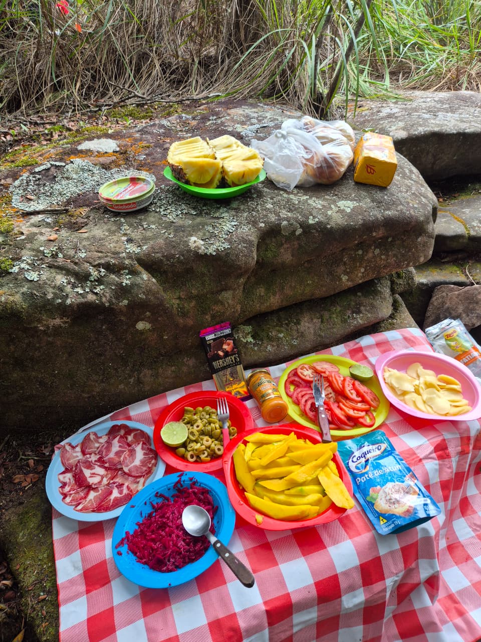 Exploring limestone caves and rock formations in Chapada Diamantina